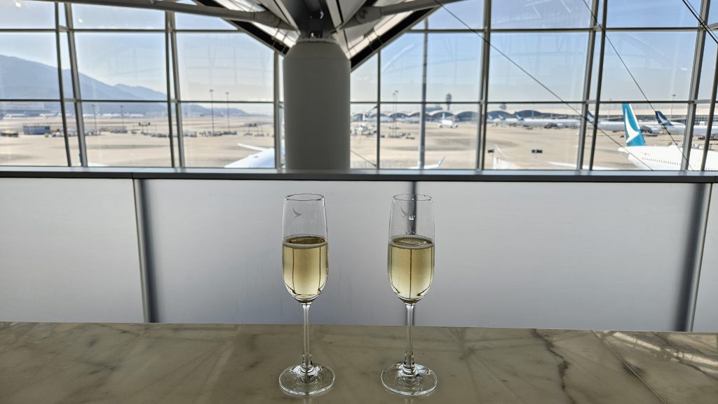 Hongkong Airport Cathay Wing Lounge 2