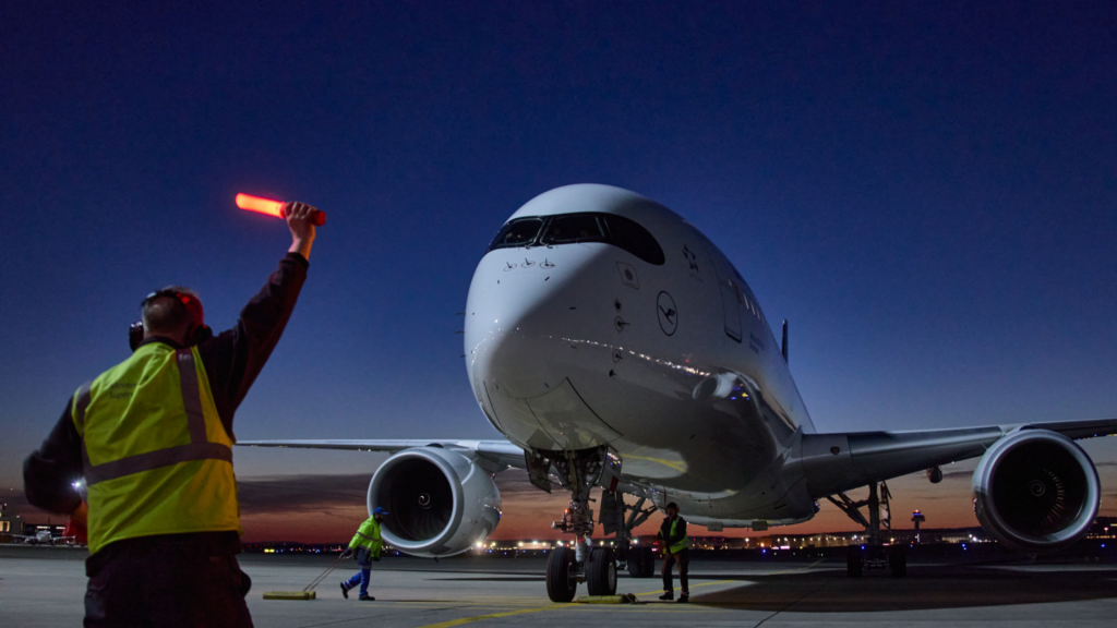 Lufthansa A350 900