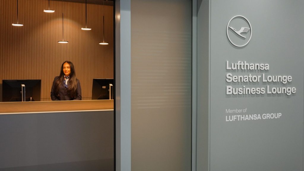 Lufthansa Senator Und Business Lounge Stuttgart