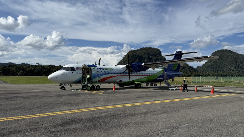 MASwings ATR 72 Mulu