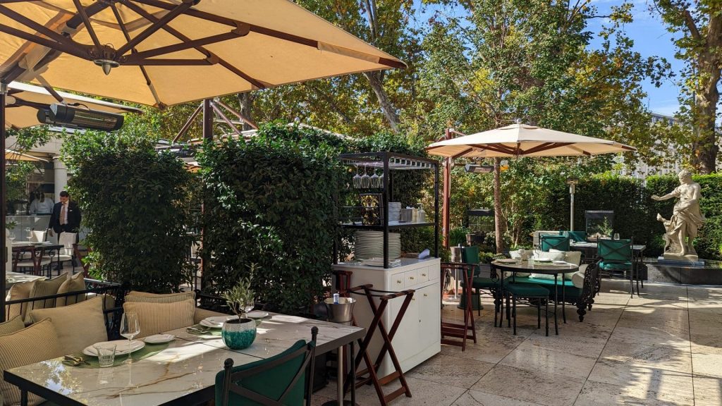 Mandarin Oriental Ritz Madrid Garten 1024x576 1