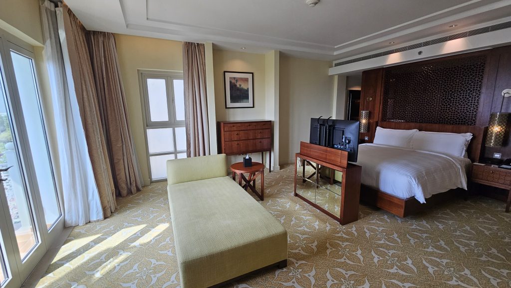 Ritz Carlton Dubai 3