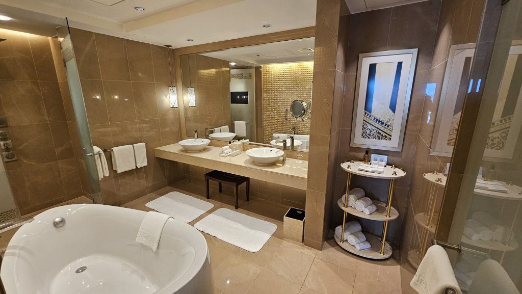 Ritz Carlton Dubai 4