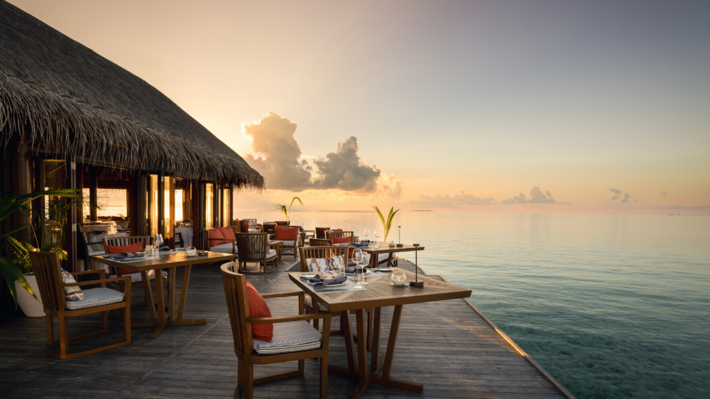 V Villas Maldives At Mirihi Muraka