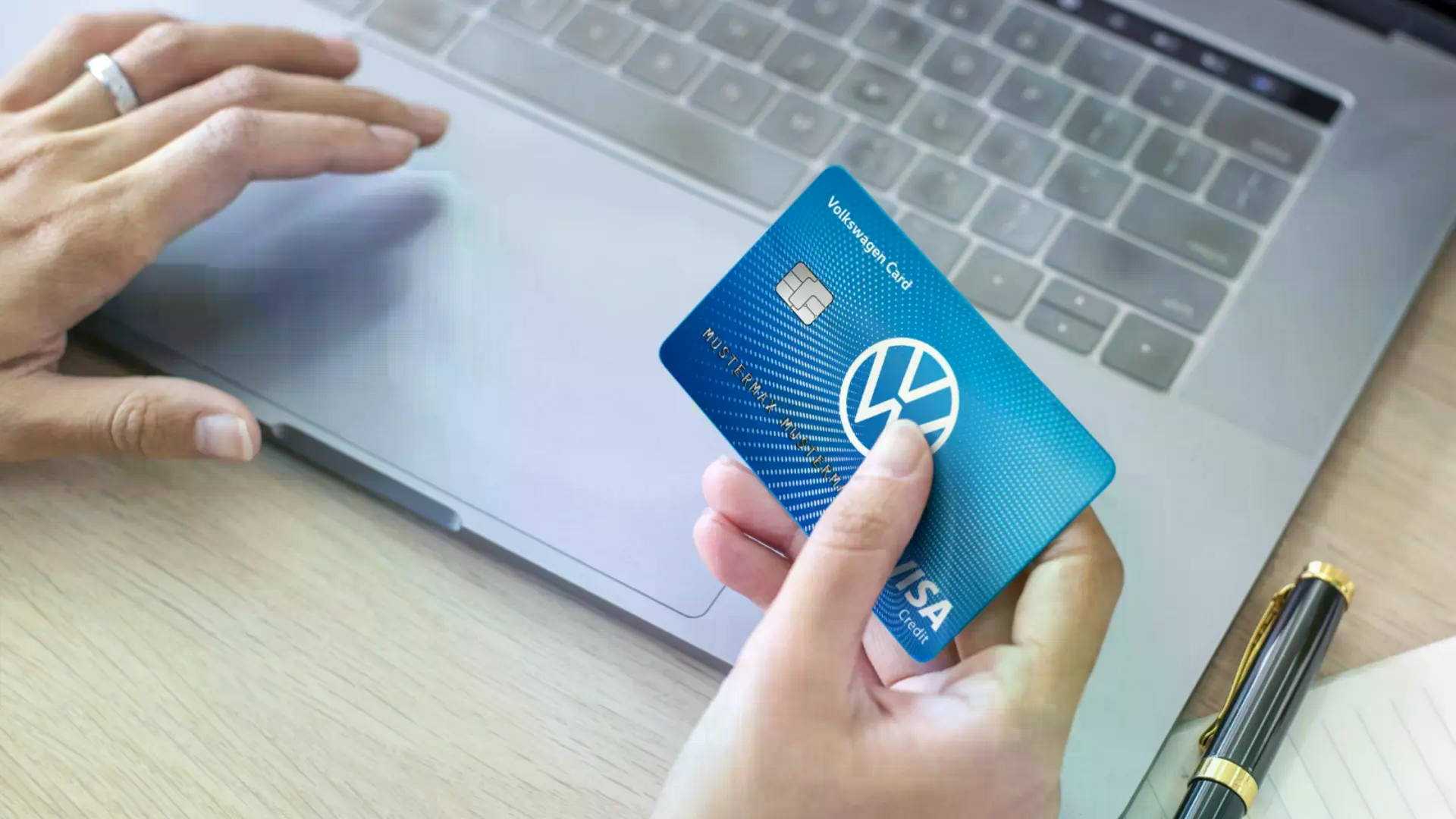 Volkswagen Bank Girokonto im Hintergrund des Volkswagen Konzerns