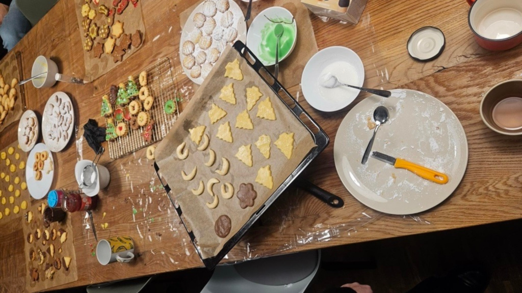 Reisetopia Team Plaetzchenbacken 2025