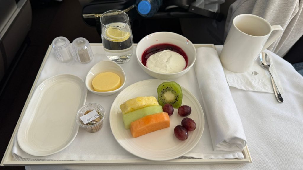 Malaysia Airlines Business Class Airbus A330-300 - Frühstück