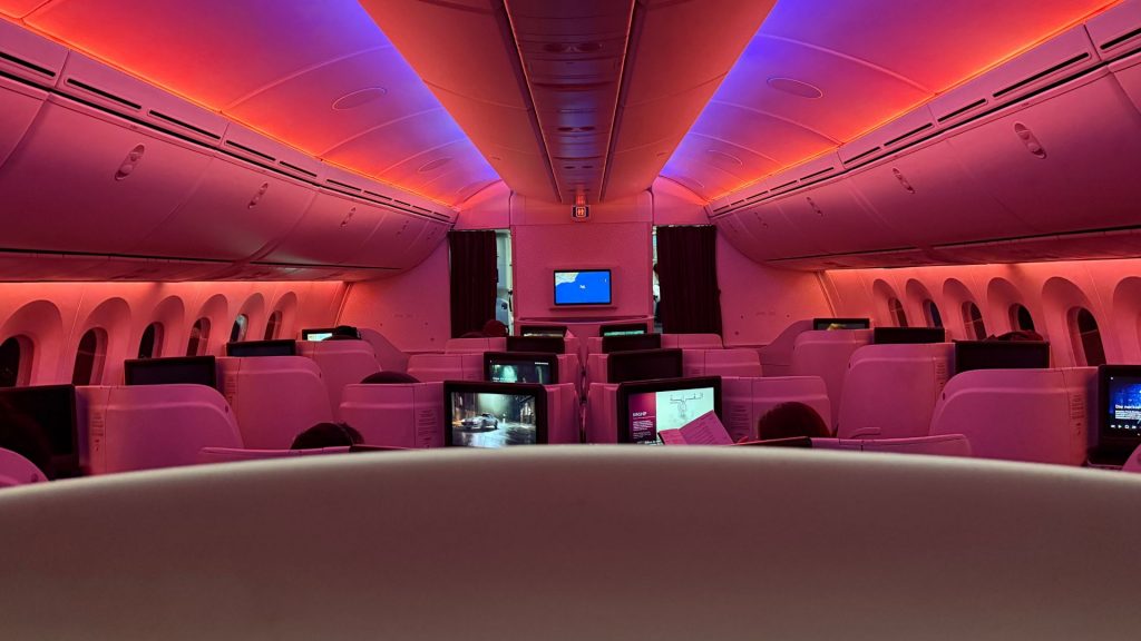 Qatar Airways Business Class Boeing 787 8 Innenansicht