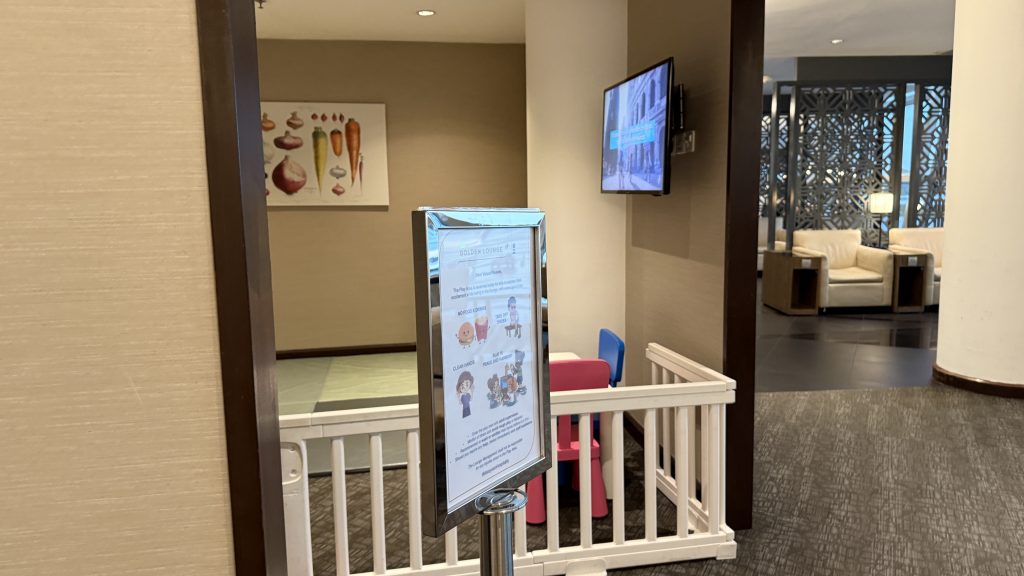 Malaysia Airlines Golden lounge Kuala Lumpur