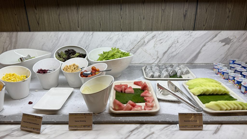 Malaysia Airlines Golden lounge Kuala Lumpur Buffet