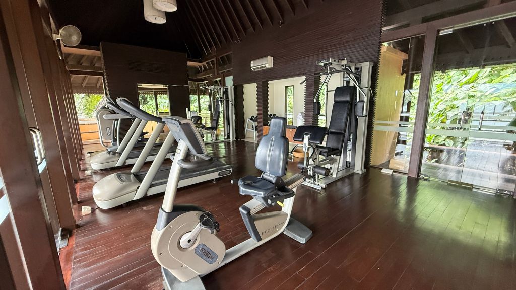 Gaya Island Resort Kota Kinabalu Fitnessstudio Geraete