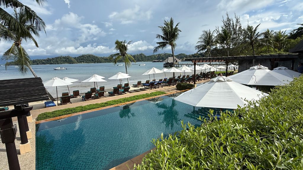 Gaya Island Resort Kota Kinabalu Pool (2)