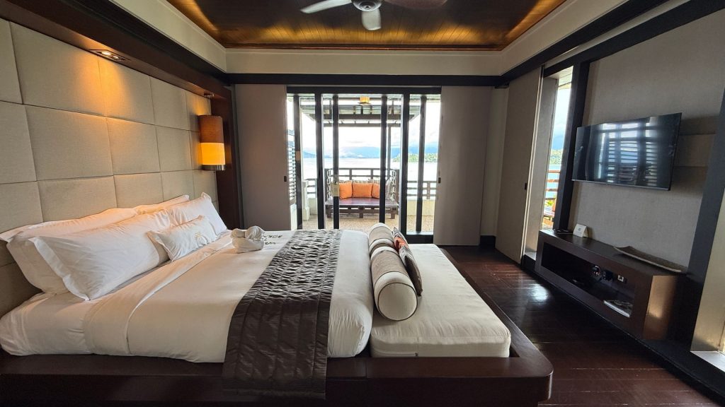 Gaya Island Resort Kota Kinabalu Schlafzimmer (4)