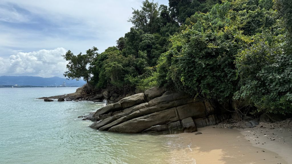 Gaya Island Resort Kota Kinabalu Strand Privat