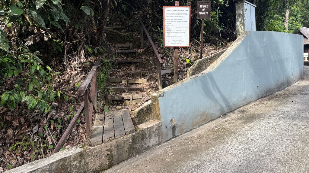 Gaya Island Resort Kota Naturtrail