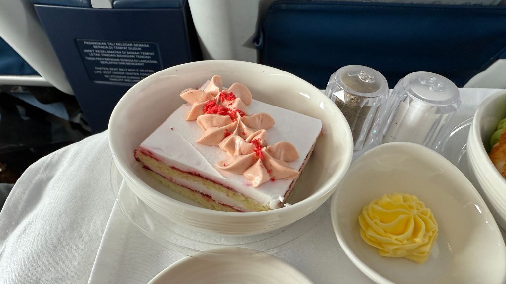 Malaysia Airlines Business Class Kuchen