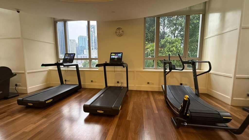 Mandarin Oriental Kuala Lumpur Fitnessraum Aussicht