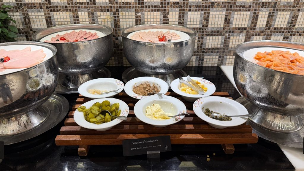 Mandarin Oriental Kuala Lumpur Fruehstueck Buffet Aufschnitt