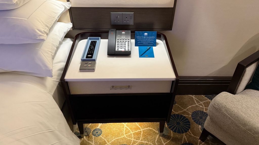 Mandarin Oriental Kuala Lumpur Nachttisch