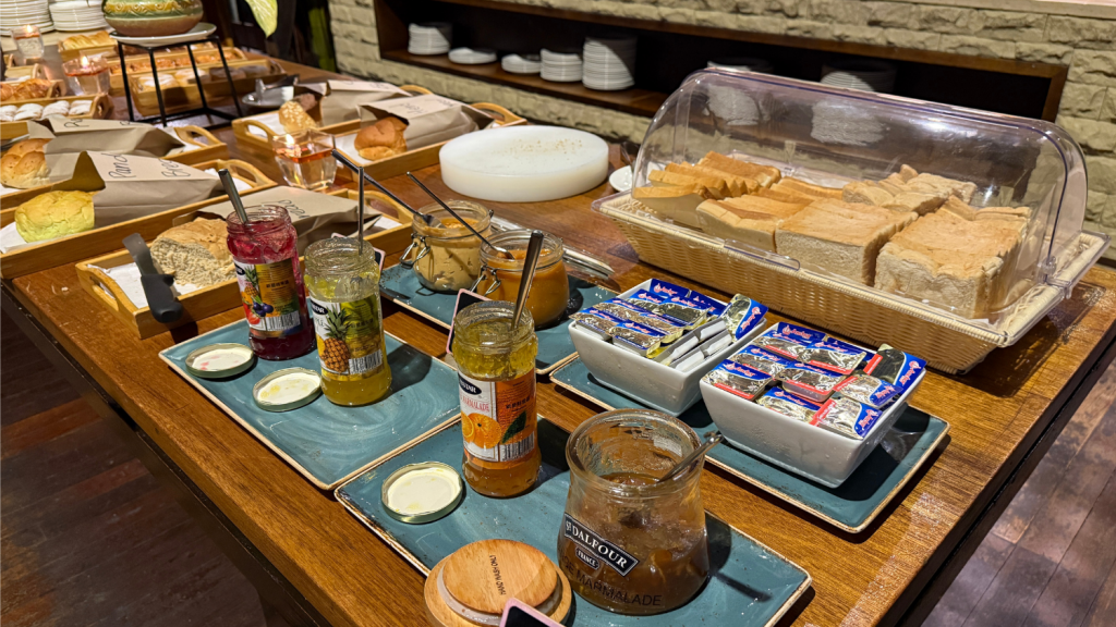 Mulu Marriott Resort Fruehstueck