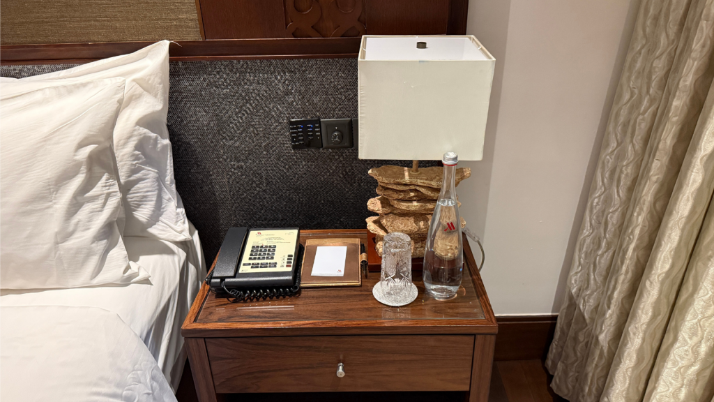 Mulu Marriott Resort Nachttisch