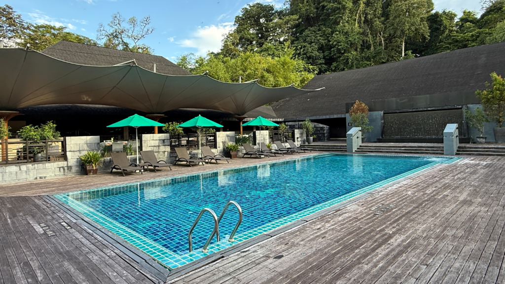 Mulu Marriott Resort Poolbereich