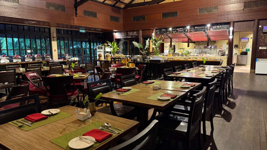 Mulu Marriott Resort Restaurant