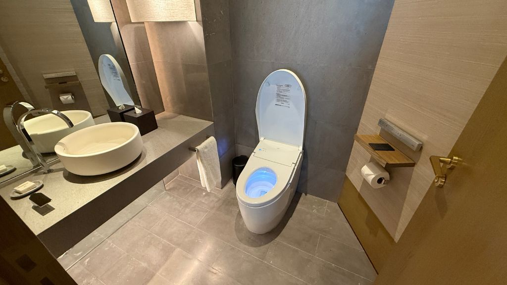 Park Hyatt Kuala Lumpur Suite Gaestetoilette