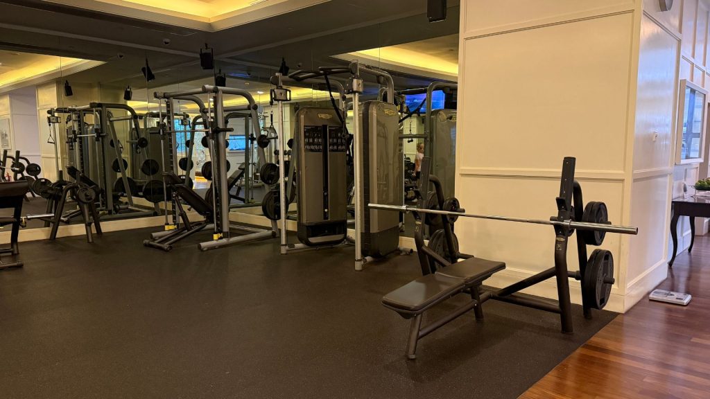 Review Mandarin Oriental Kuala Lumpur Hantelbereich 2.