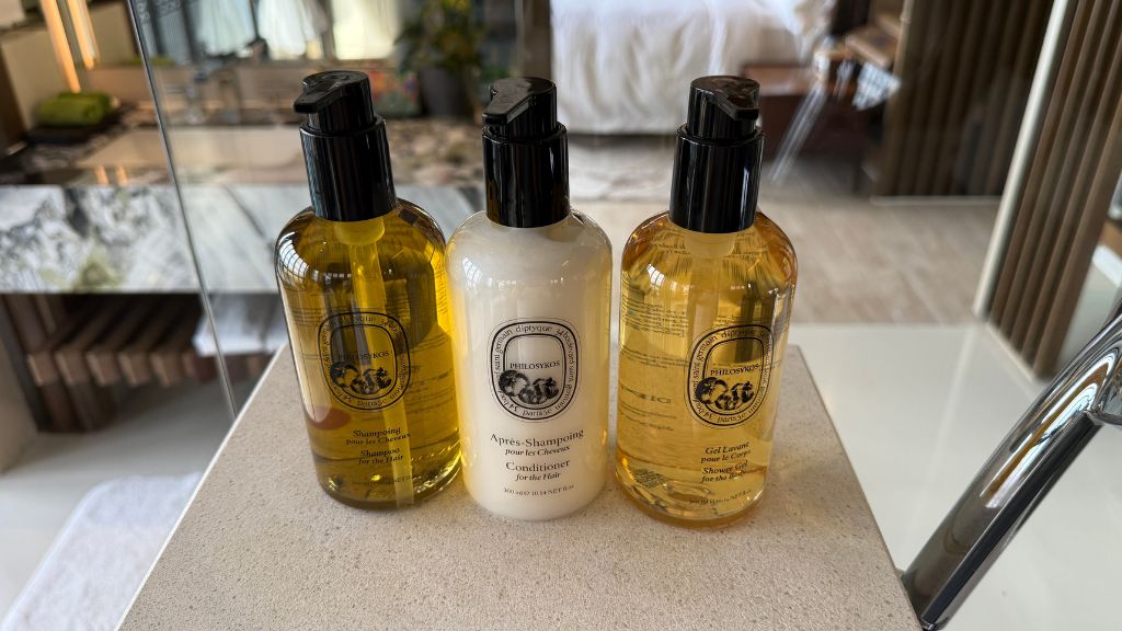 The Ritz Carlton Langkawi Villa Bad Dusche Pflegeprodukte