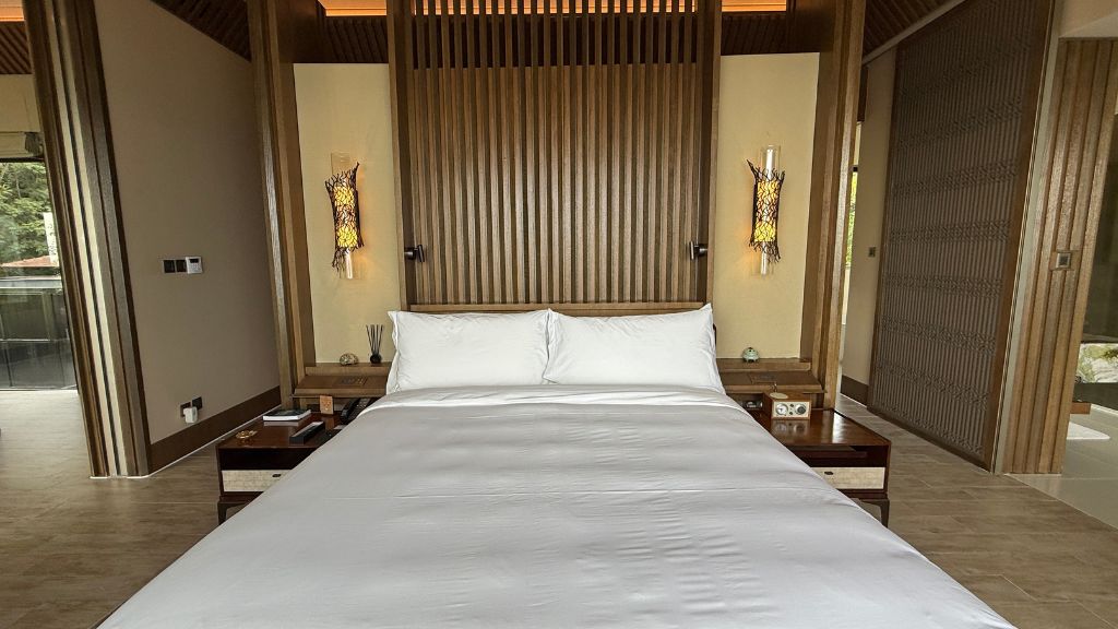 The Ritz Carlton Langkawi Villa Schlafzimmer (1)