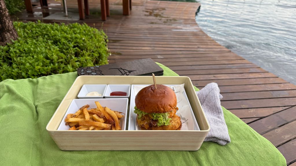 The Ritz Carlton Langkawi Pool Essen