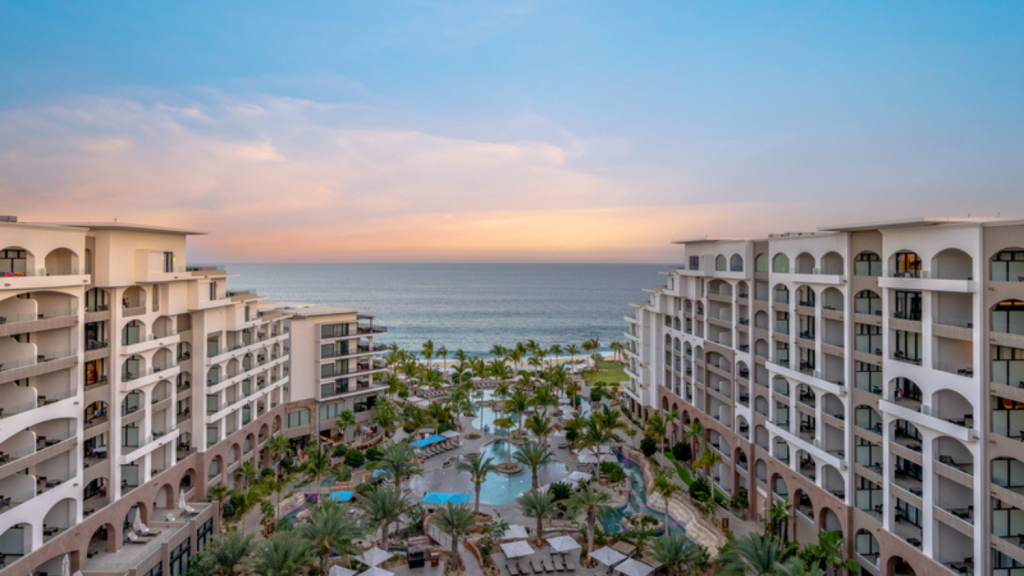 Villa La Valencia Beach Resort Spa Cabo