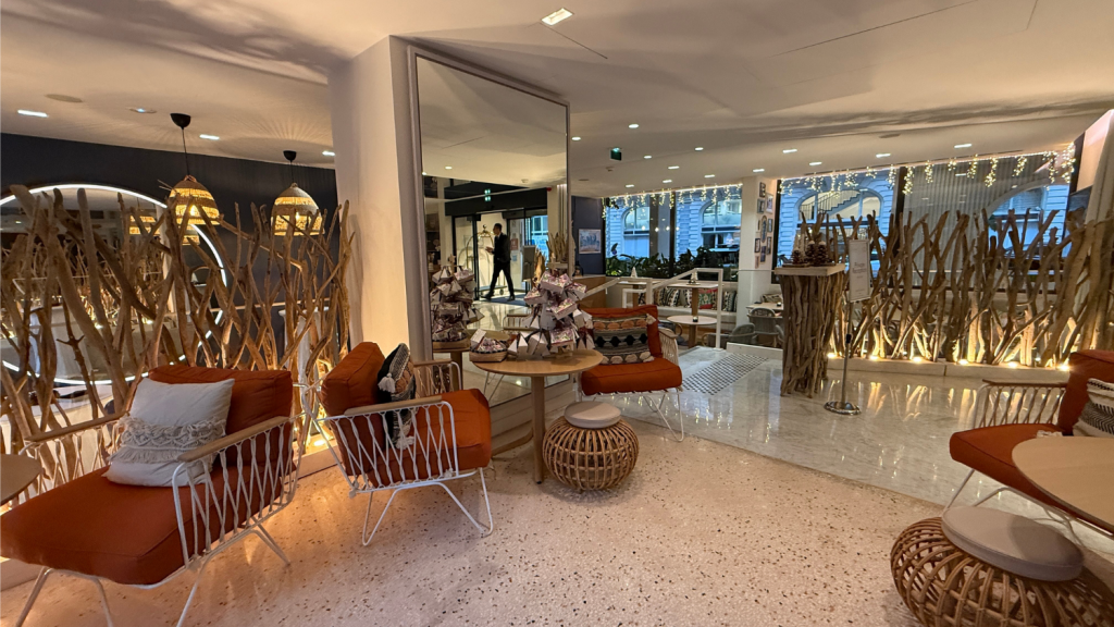 Croisette Beach Hotel Cannes Bar