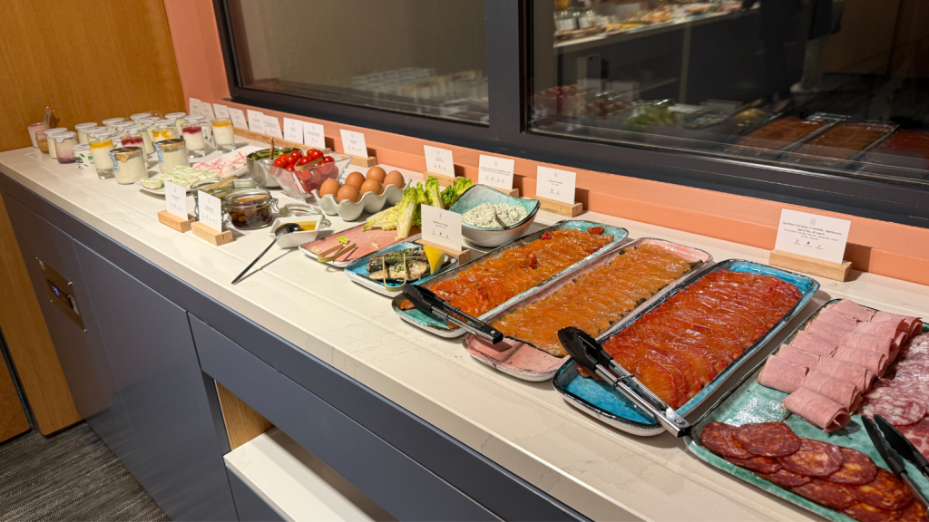 Croisette Beach Hotel Cannes Buffet