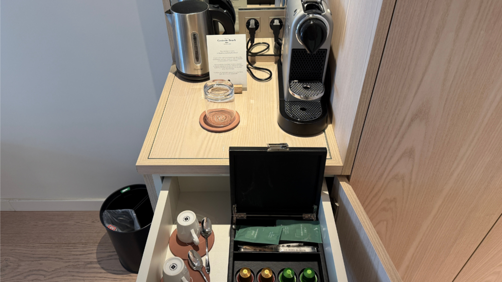 Croisette Beach Hotel Cannes Kaffee