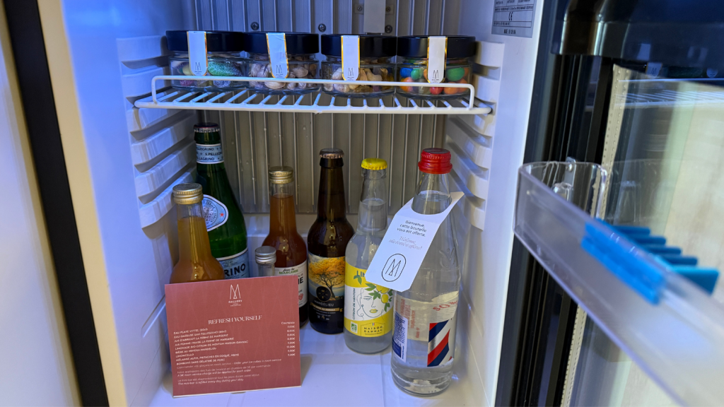 Croisette Beach Hotel Cannes Minibar