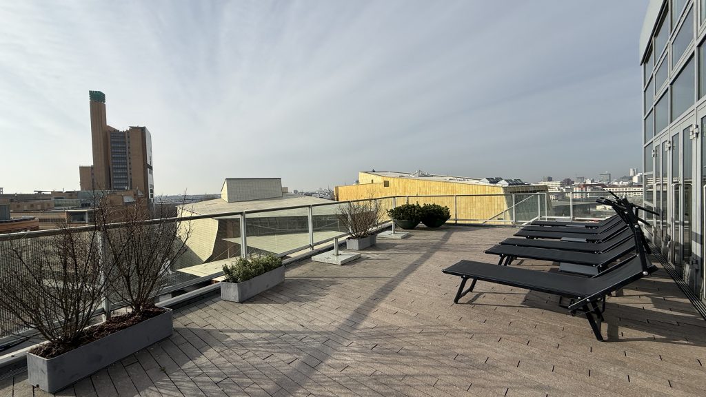 Grand Hyatt Berlin Club Olympus Terrasse