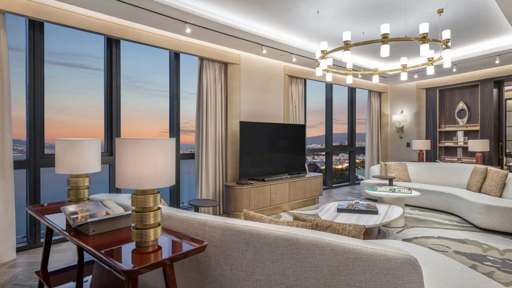Grand Hyatt Izmir IstinyePark Penthouse Zimmer