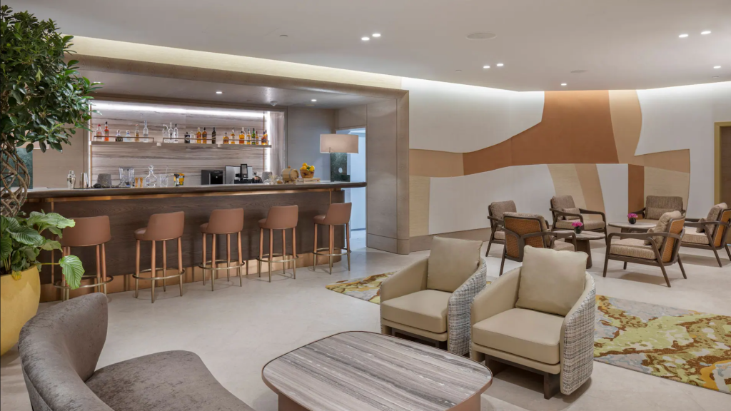 Grand Hyatt Izmir IstinyePark Park Bar