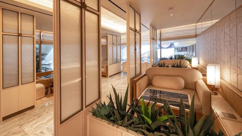 Korean Air Los Angeles First Class Lounge