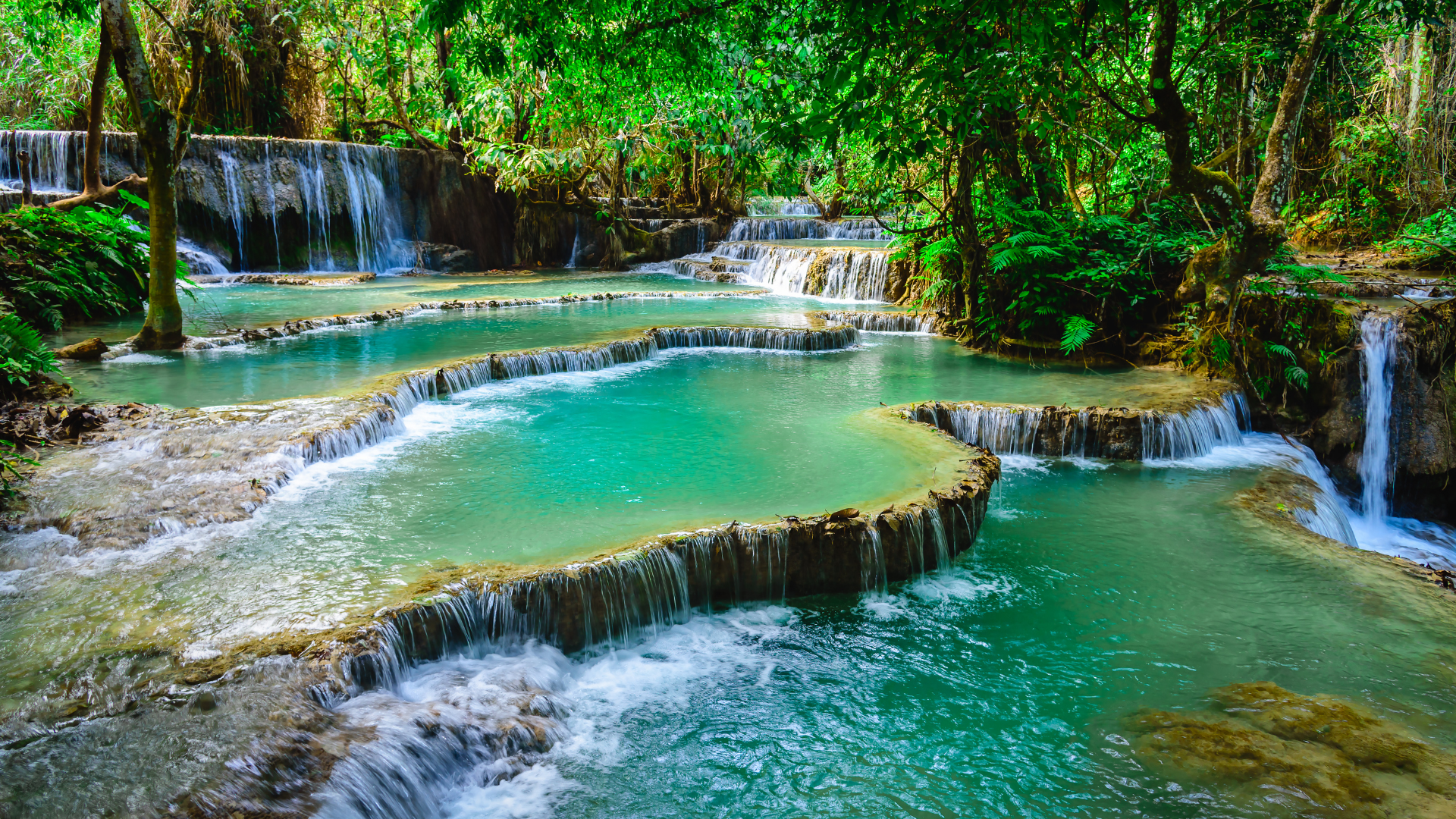 Der Kuang-Si-Wasserfall bei Luang Prabang in Laos