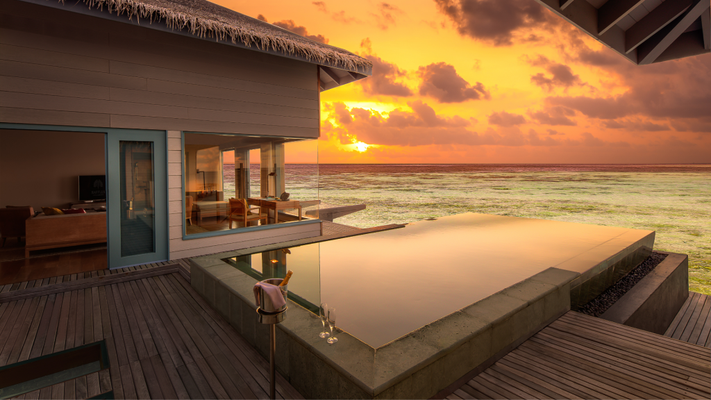 Marriott The Halcyon Private Isles Maldives Sunset Wasservilla