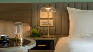 Middle Eight London Hotel Zimmer