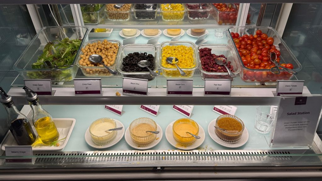 Plaza Premium Lounge Penang Salatbar