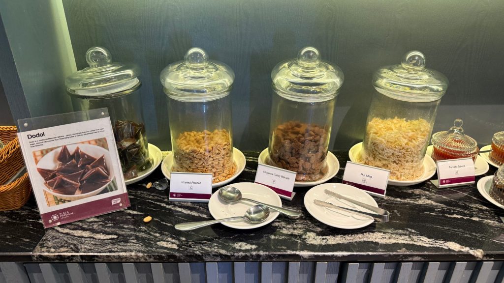 Plaza Premium Lounge Penang Snacks