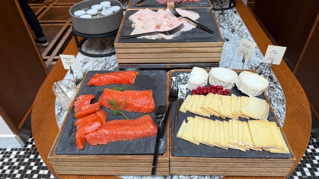 Roomers Berlin Steinplatz Aufschnitt Fruehstueck 1