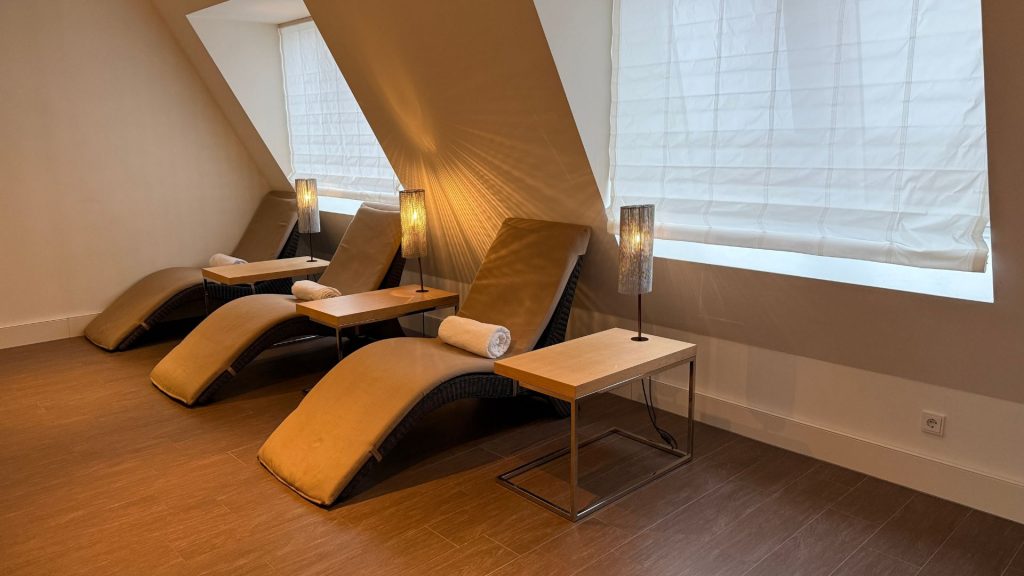 Roomers Berlin Steinplatz Liegen Erholungsbereich