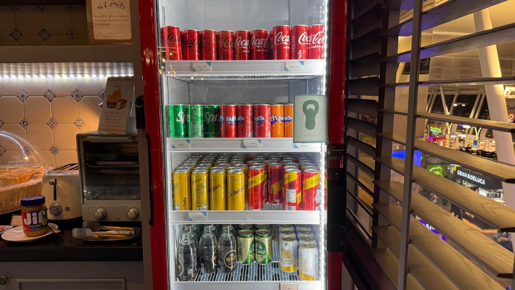 The Coral First Class Lounge Phuket Getraenke