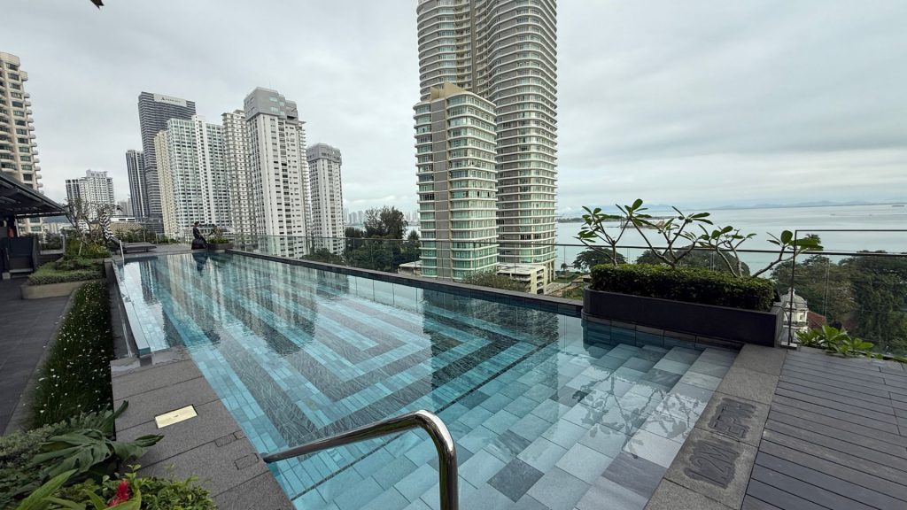 The Millen Penang Aussicht Pool 1